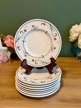 8 Mikasa Intaglio Annette CAC20 Saucer / Dessert Plates 6 1/2”